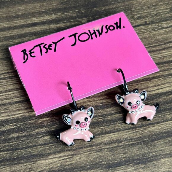 NWT Betsey Johnson Critters Pig Drop Earrings ASO Aria Montgomery - Picture 4 of 7